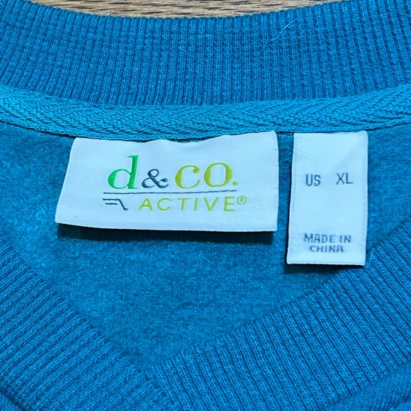 D&Co Active Sweater Size Large - Picture 3 of 4